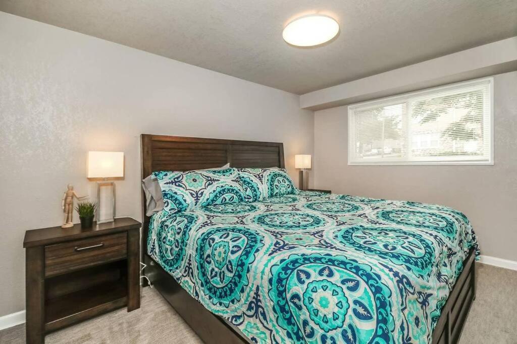 فيلا Holly First Floor 2 King Beds كانزاس سيتي المظهر الخارجي الصورة
